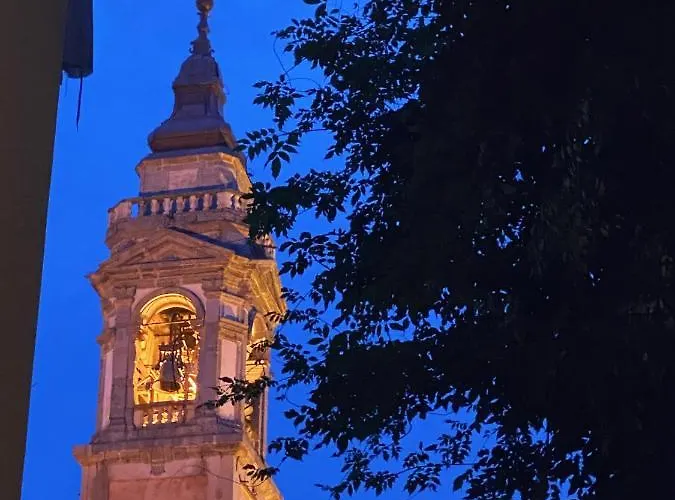 Fwl The Lake 阿罗纳