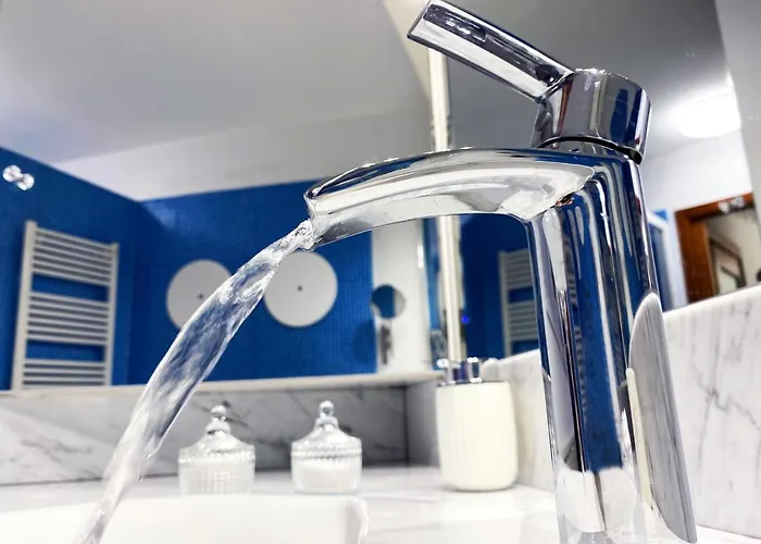 Fwl The Lake 阿罗纳