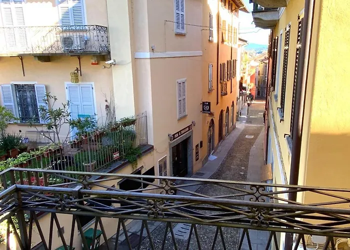 Fwl The Lake 度假居 阿罗纳